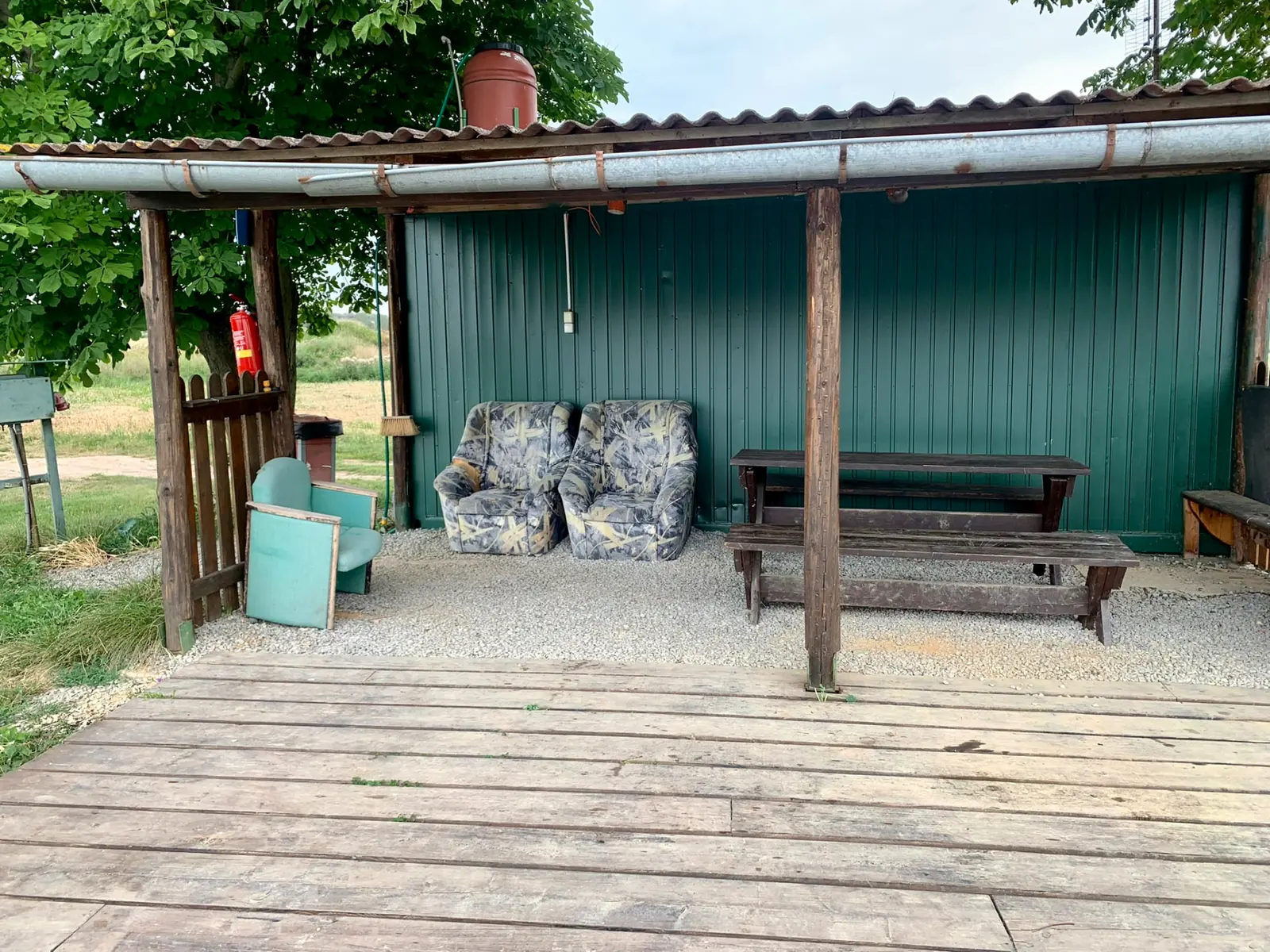 Lovné místo č. 2 — malá chatka — Strhaná Hráz (4)